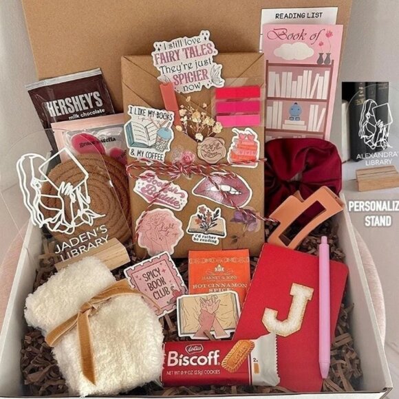 ๐ Large Rainy Day / Blind Date with a Book Mystery Box / Self-Care Box! ๐ - Picture 6 of 13